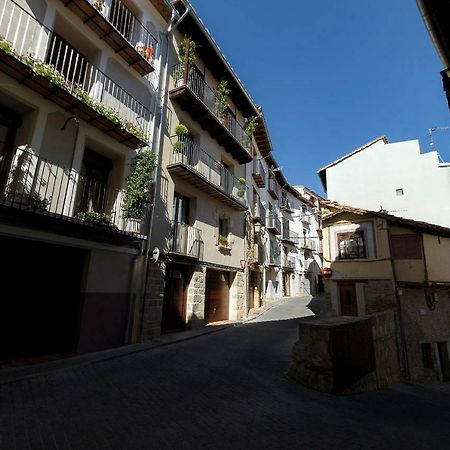 Vinatea Suites Morella Exterior photo